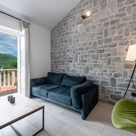 Vacation With Private Heated Pool * Zaton (Dubrovnik-Neretva)