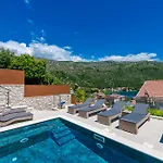 Vacation With Private Heated Pool