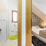 Vacation With Private Heated Pool * Zaton (Dubrovnik-Neretva)