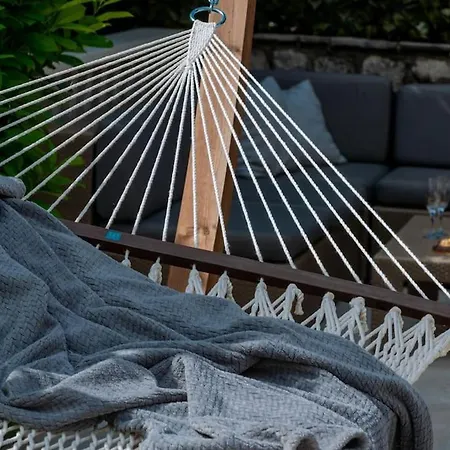 Vacation Home With Private Heated Pool Zaton (Dubrovnik-Neretva)