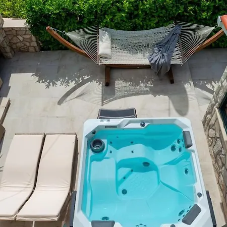 Vacation Home With Private Heated Pool Zaton (Dubrovnik-Neretva)