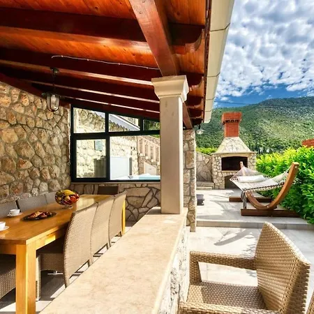 Vacation Home With Private Heated Pool Ferienhaus *
