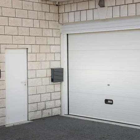 Vacation With Private Heated Pool Сasa de vacaciones Zaton (Dubrovnik-Neretva)