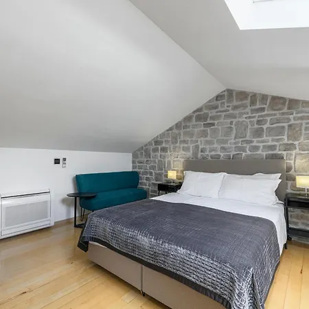 Vacation Home With Private Heated Pool Zaton (Dubrovnik-Neretva)