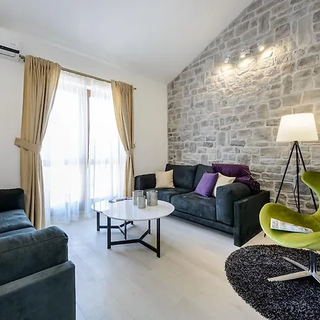 Vacation Home With Private Heated Pool Ferienhaus