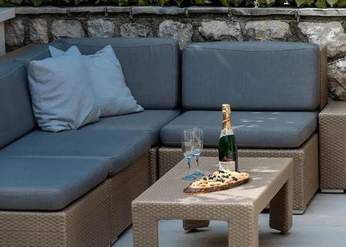 Vacation With Private Heated Pool Сasa de vacaciones *