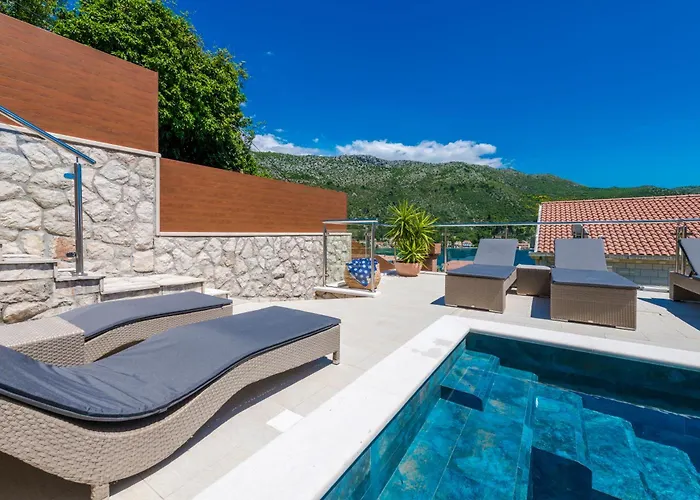 Vacation With Private Heated Pool 펜션