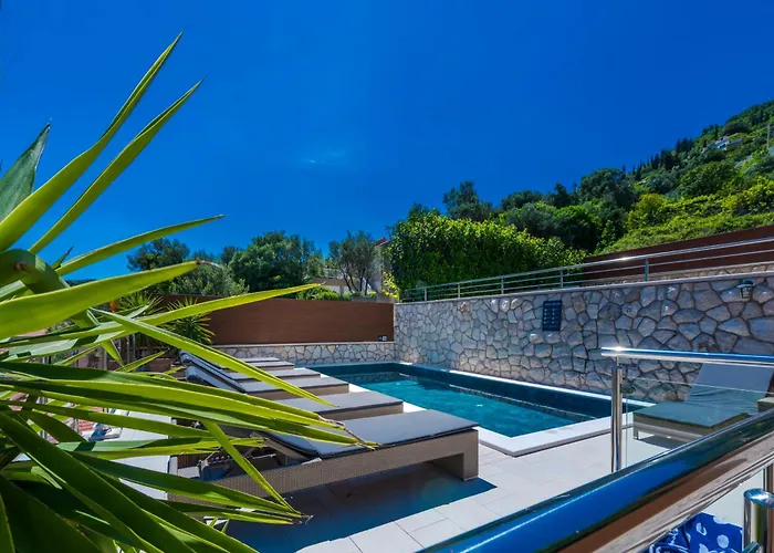 Vacation With Private Heated Pool Сasa de vacaciones *